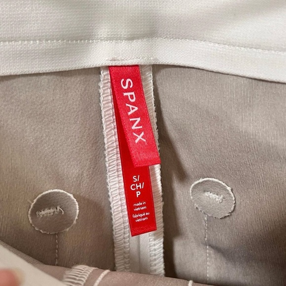 Spanx Slvr Lining Kick Flare Pant NWT Size Small - Spring Pant - Picture 2 of 6